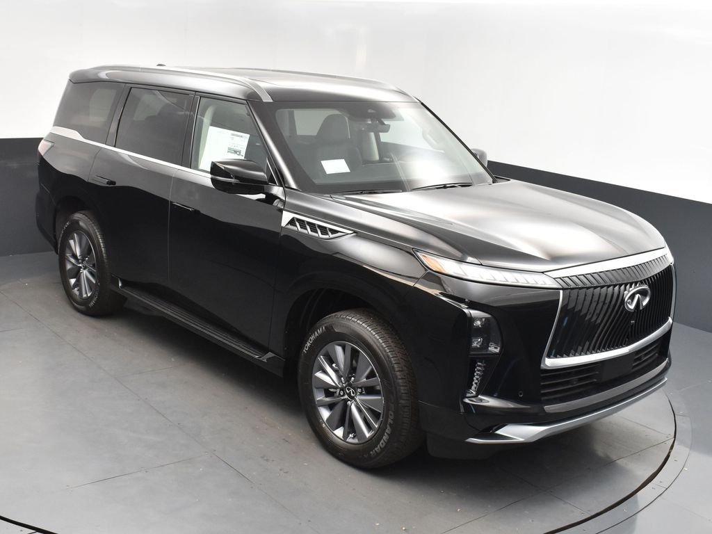 Used 2025 Black INFINITI PURE image 1