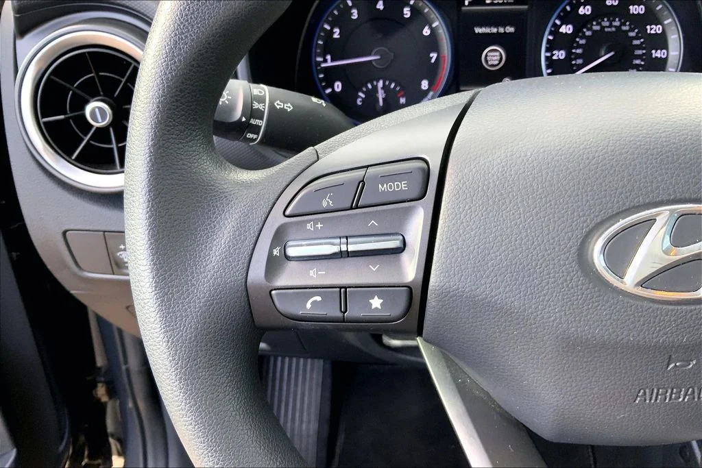 Used 2023 Gray Hyundai SEL image 10