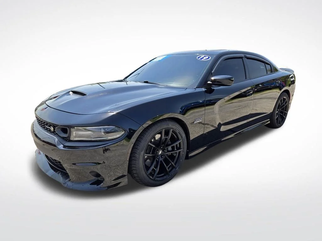 Used 2019 Black Dodge R/T Scat Pack image 7