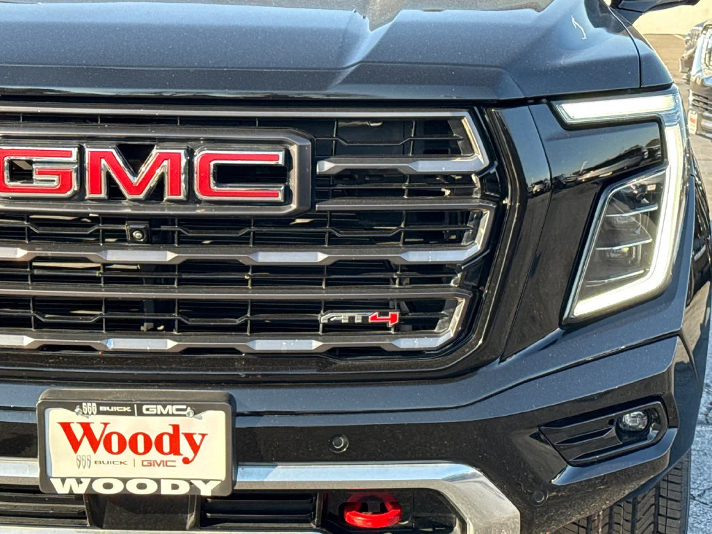 2025 GMC Yukon AT4 Ultimate - Photo 12