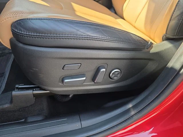 Used 2023 Red Hyundai Calligraphy image 30