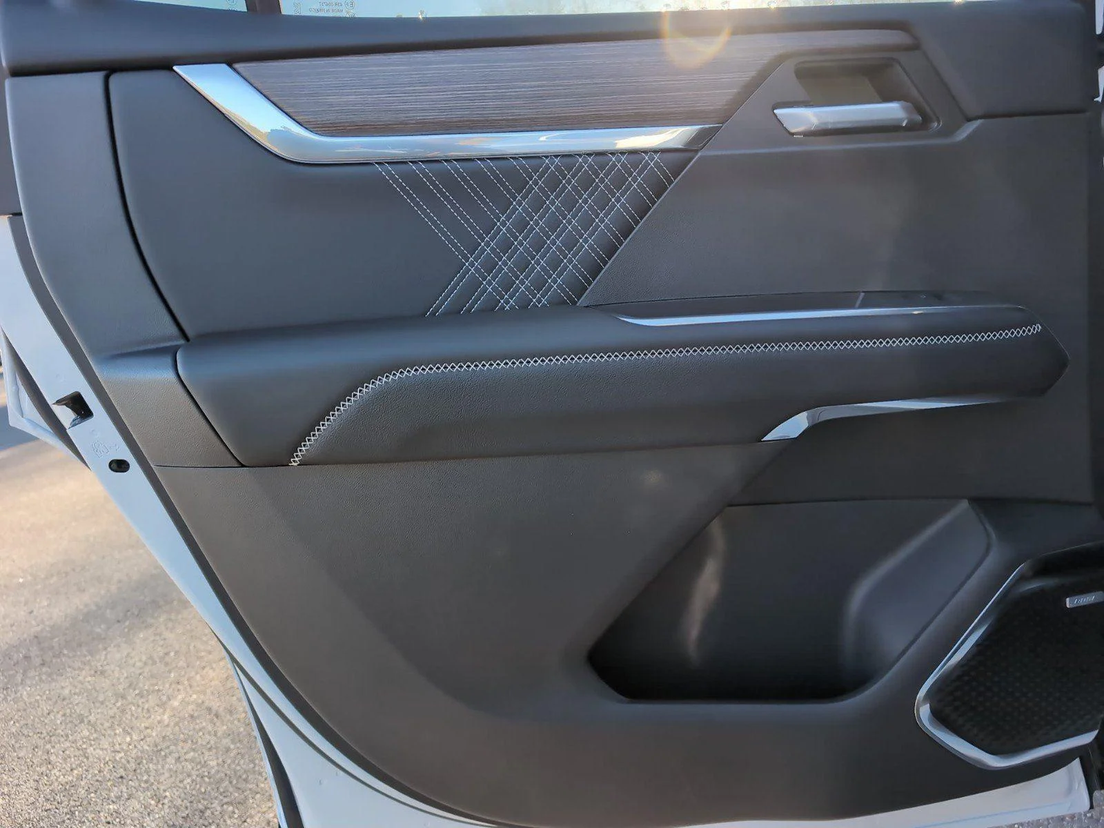 New 2026 Summit White GMC Denali image 30