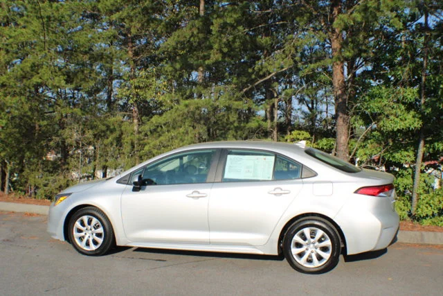 Used 2024 Classic Silver Metallic Toyota LE image 3