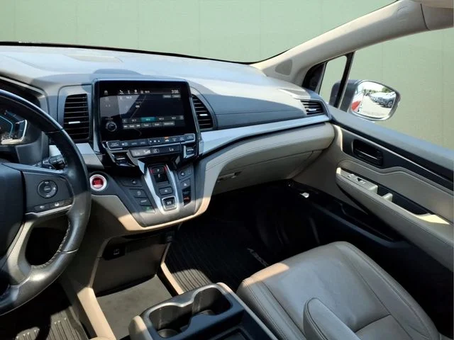 Used 2022 Red Honda EX-L image 9