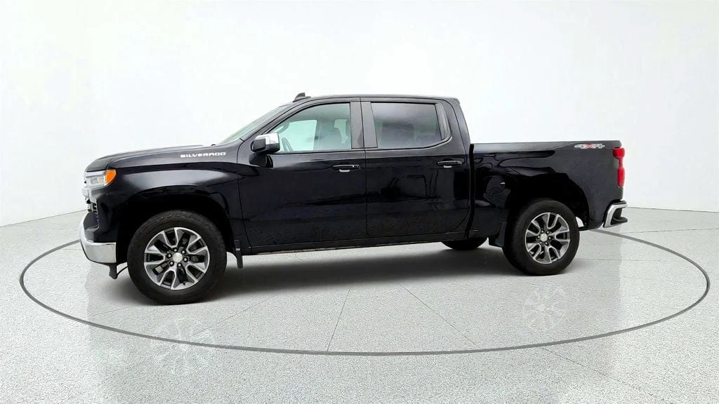 Used 2022 Black Chevrolet 4WD Crew Cab 147