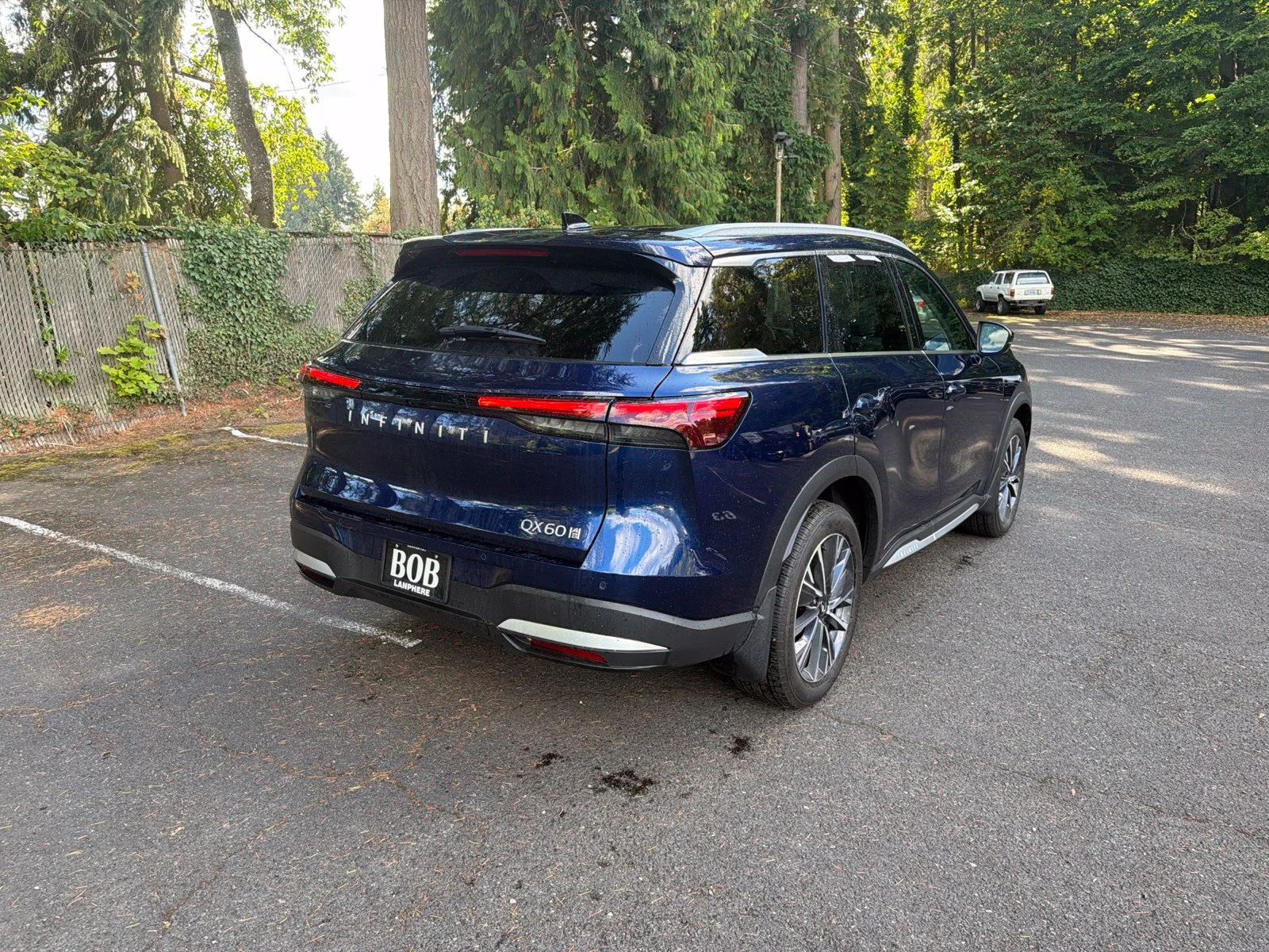 Used 2026 Blue INFINITI LUXE image 6