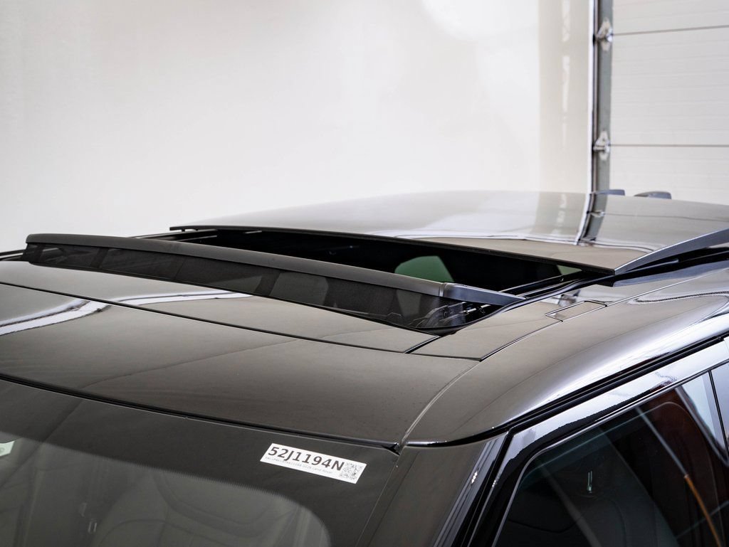 Used 2026 Santorini Black Land Rover SE image 14