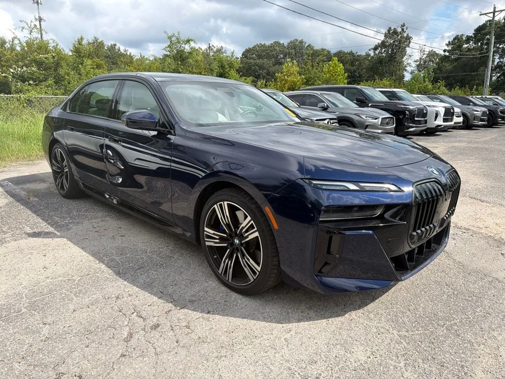 Used 2026 Blue BMW 750e xDrive image 3