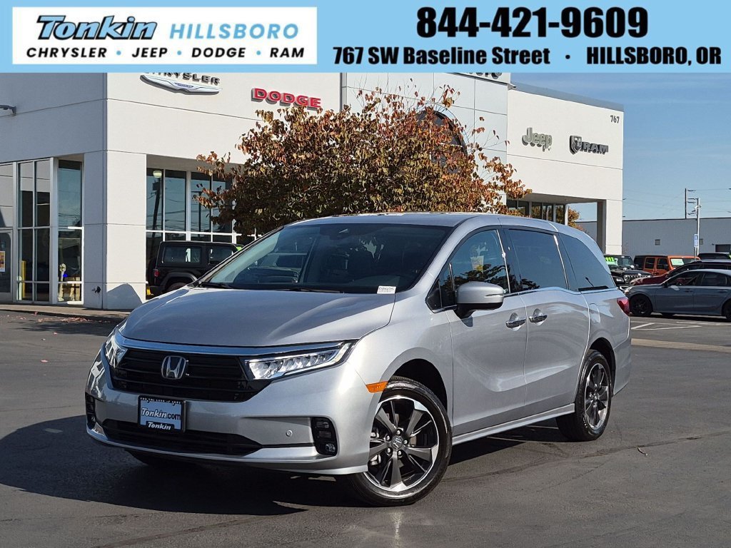 Used 2024 Silver Honda Elite image 1
