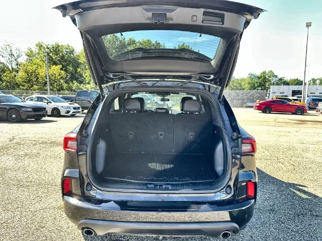 Used 2024 Black Ford ST-Line image 23