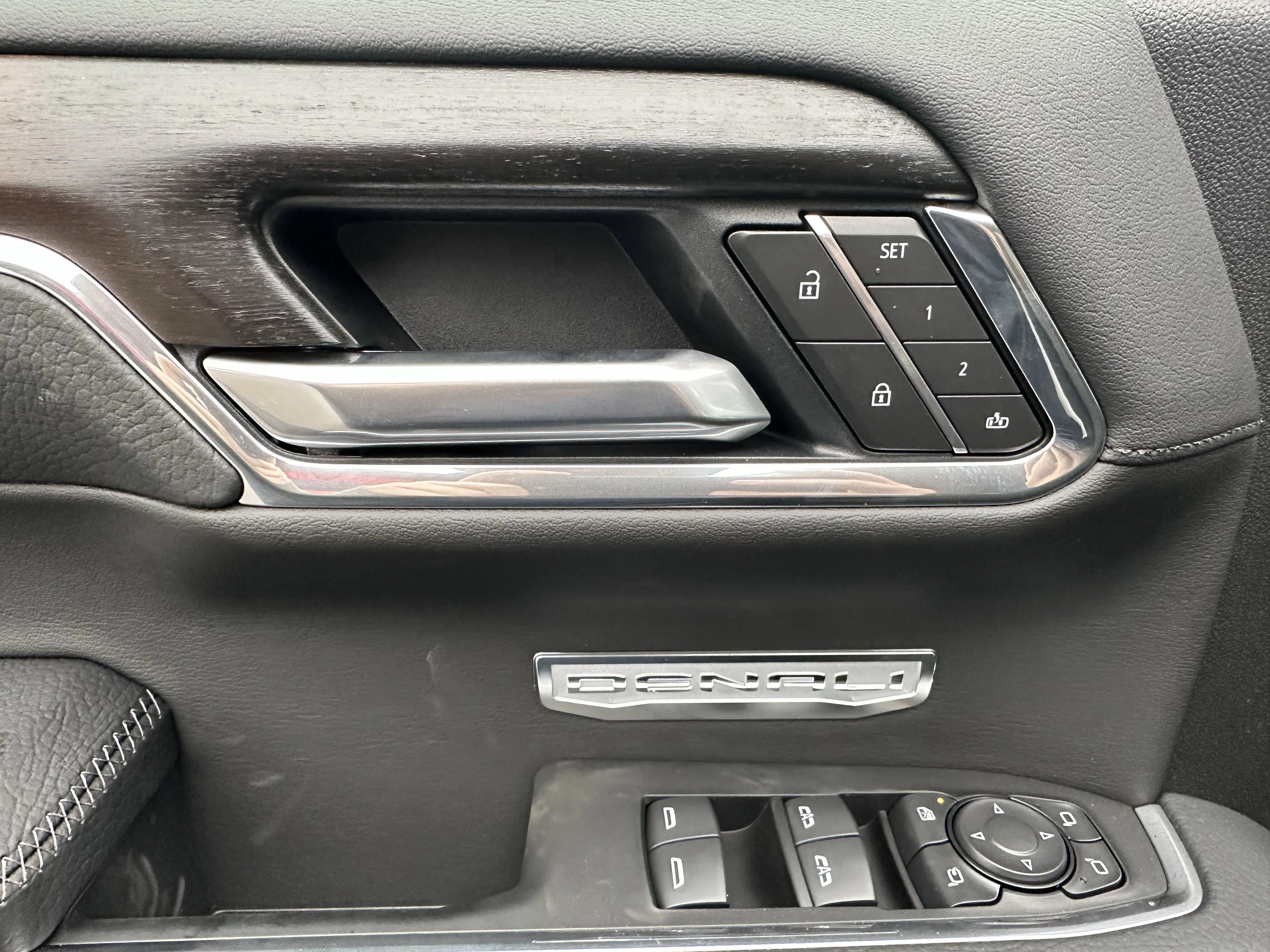 New 2026 Glacier White Tricoat GMC Denali image 10