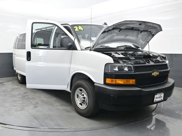 Used 2024 White Chevrolet LS image 40