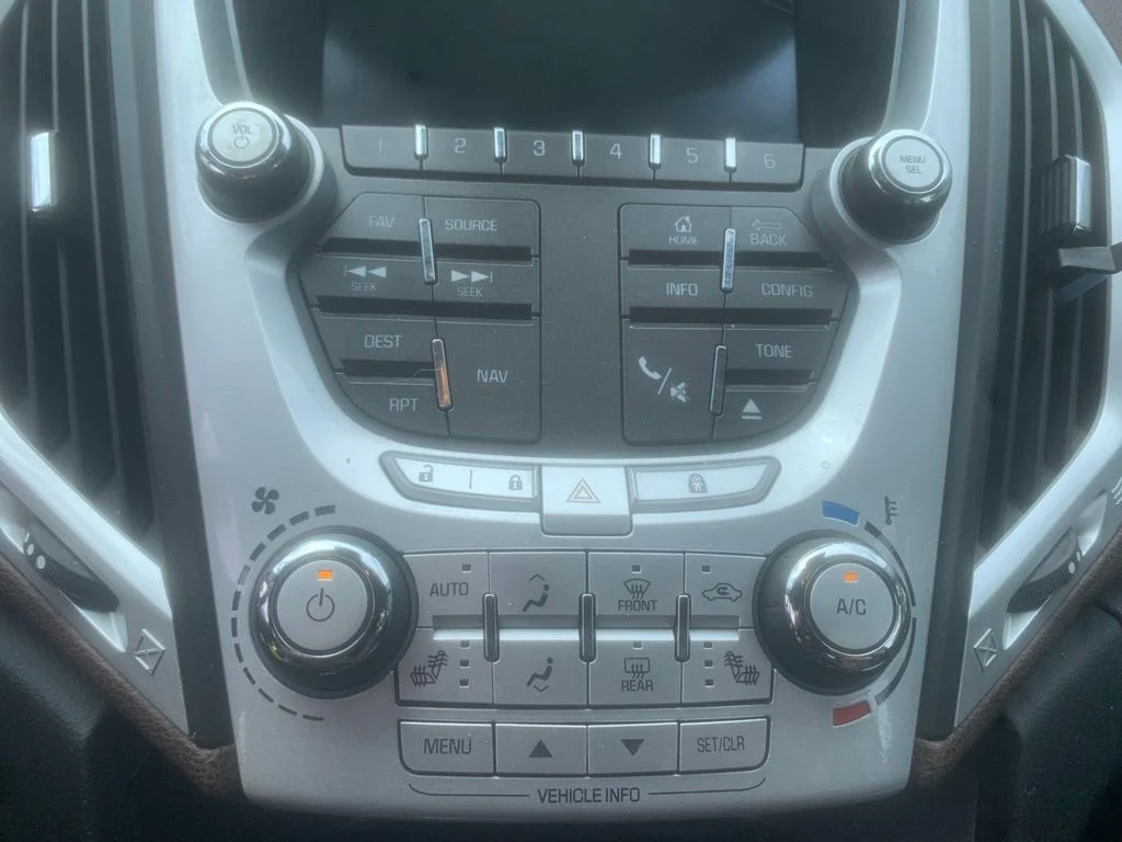 Used 2014 Atlantis Blue Metallic GMC SLT-1 image 15