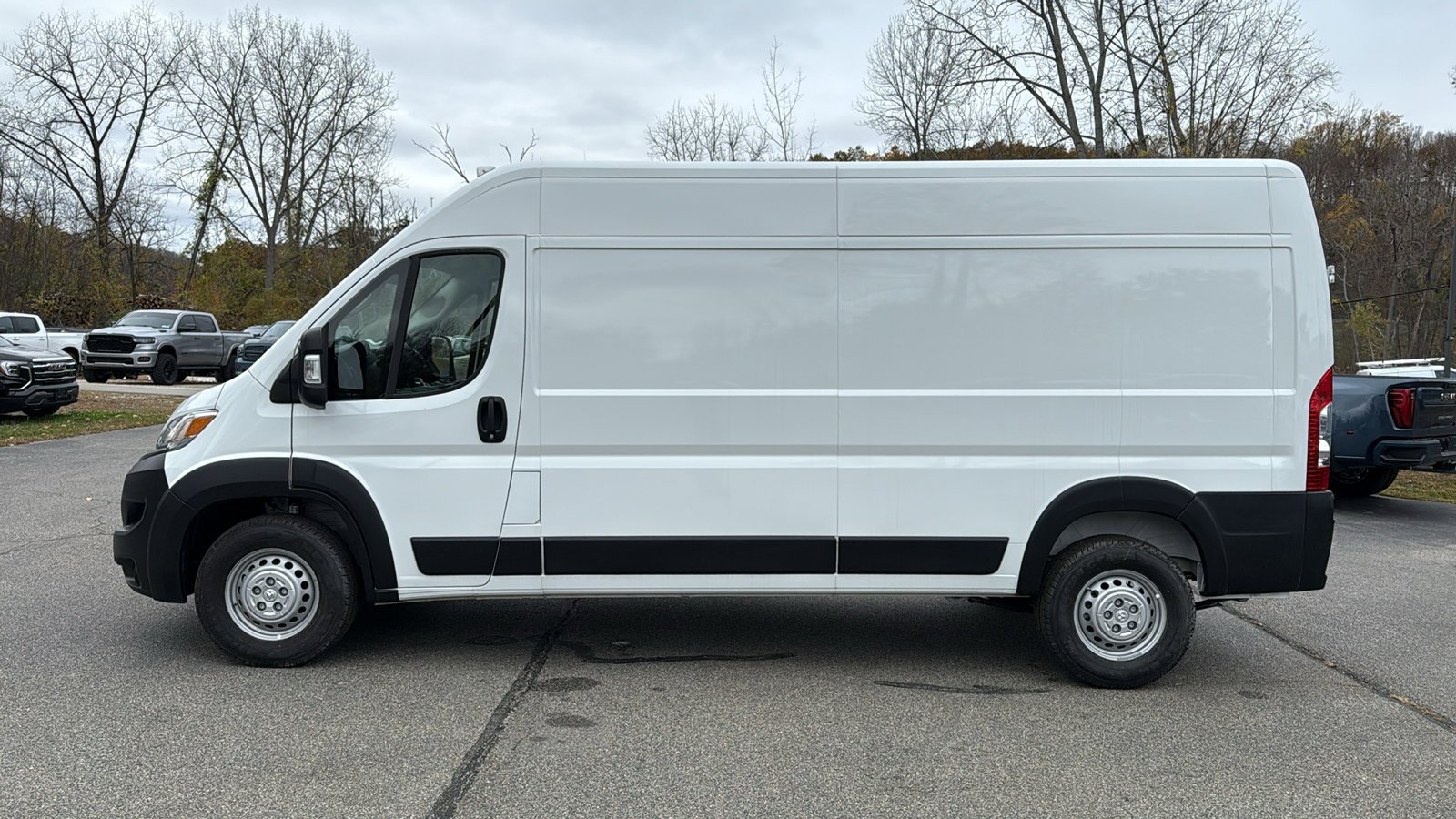 2025 Ram ProMaster 2500 photo 3
