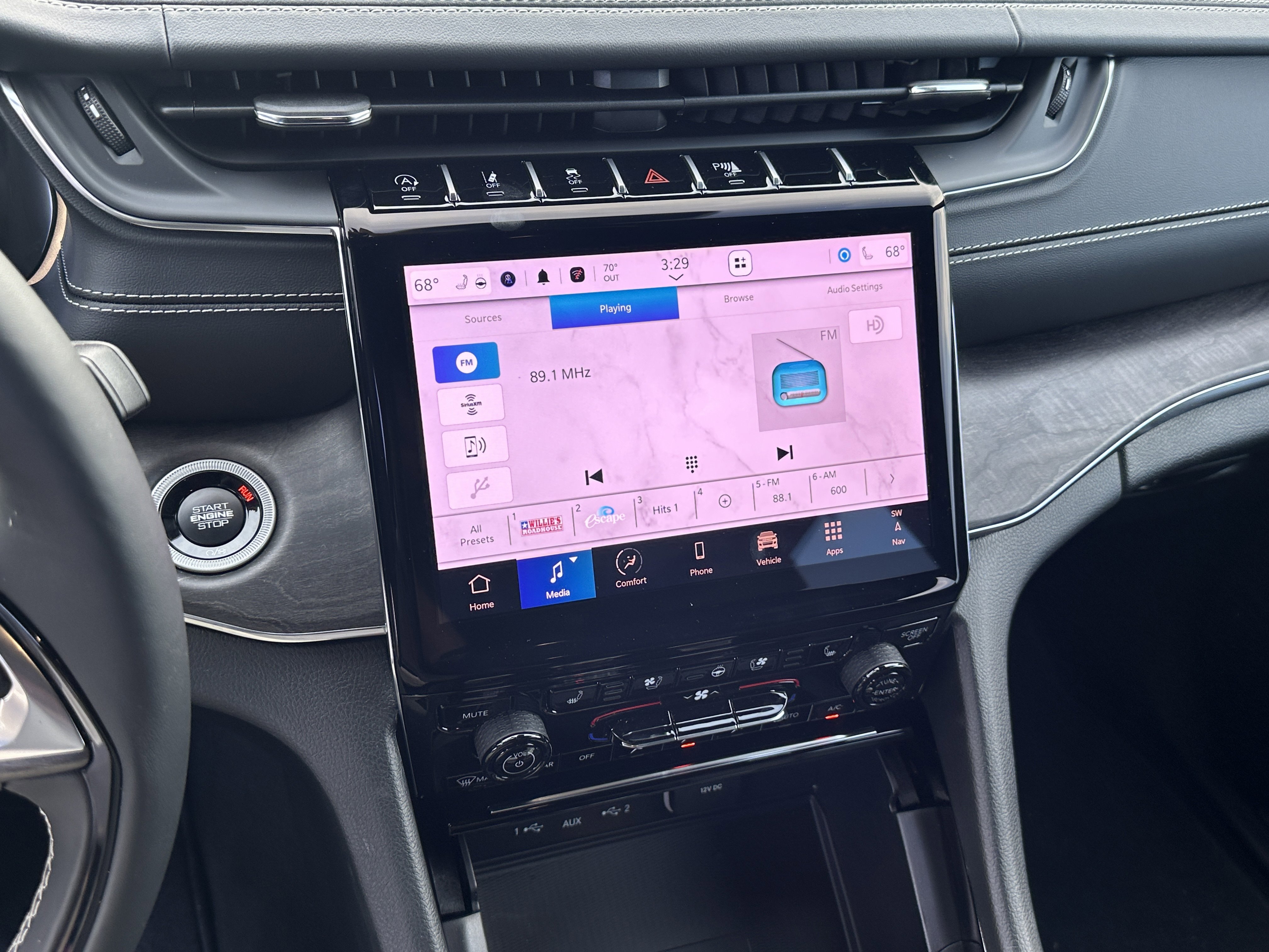 2025 Jeep Grand Cherokee Overland - Photo 25