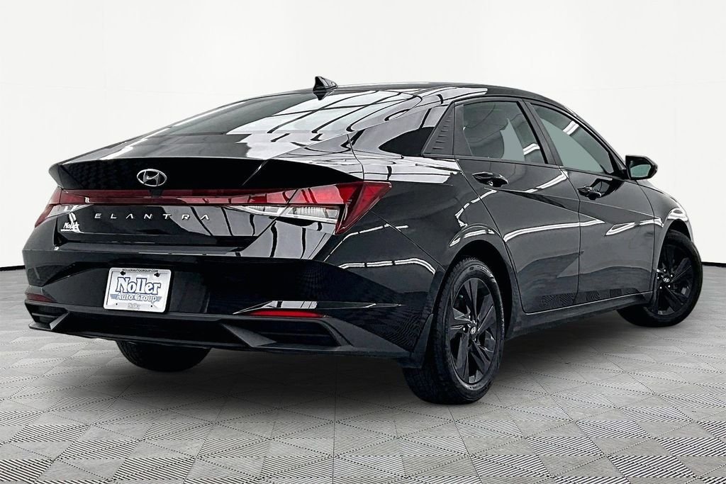 Certified 2022 Hyundai Elantra SEL with VIN 5NPLM4AG5NH073668 for sale in Kansas City