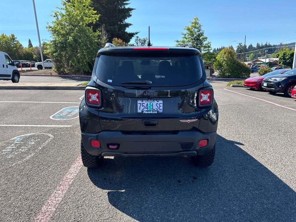 Used 2018 Black Jeep Trailhawk image 6