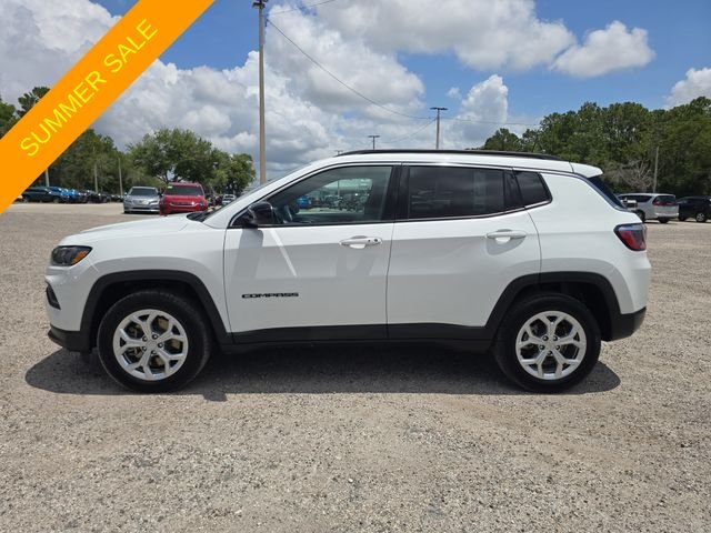 Certified Used 2024 White Jeep Latitude image 6