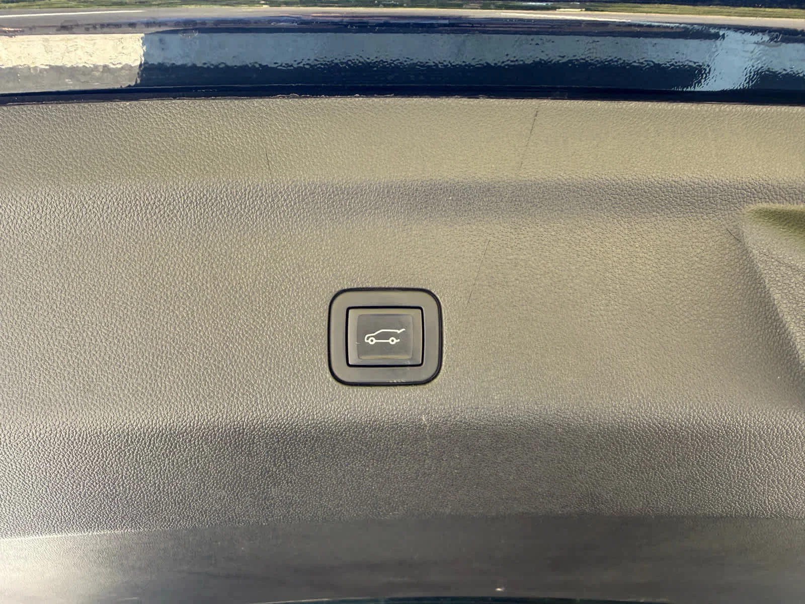 Used 2023 Black Chevrolet High Country image 15
