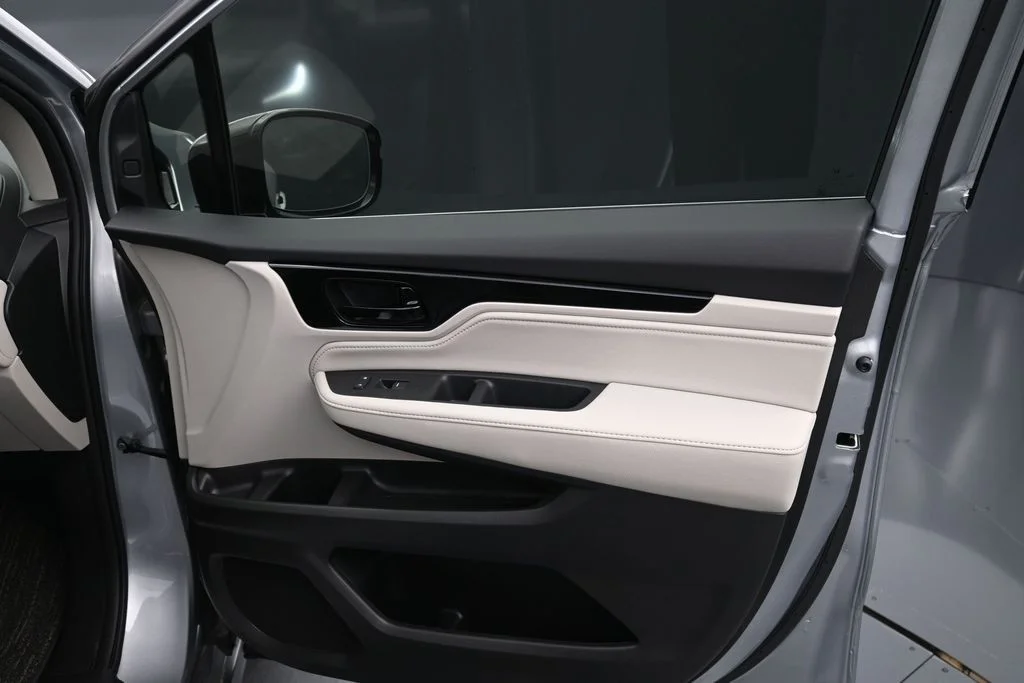 New 2026 Solar Silver Metallic Honda Elite image 10