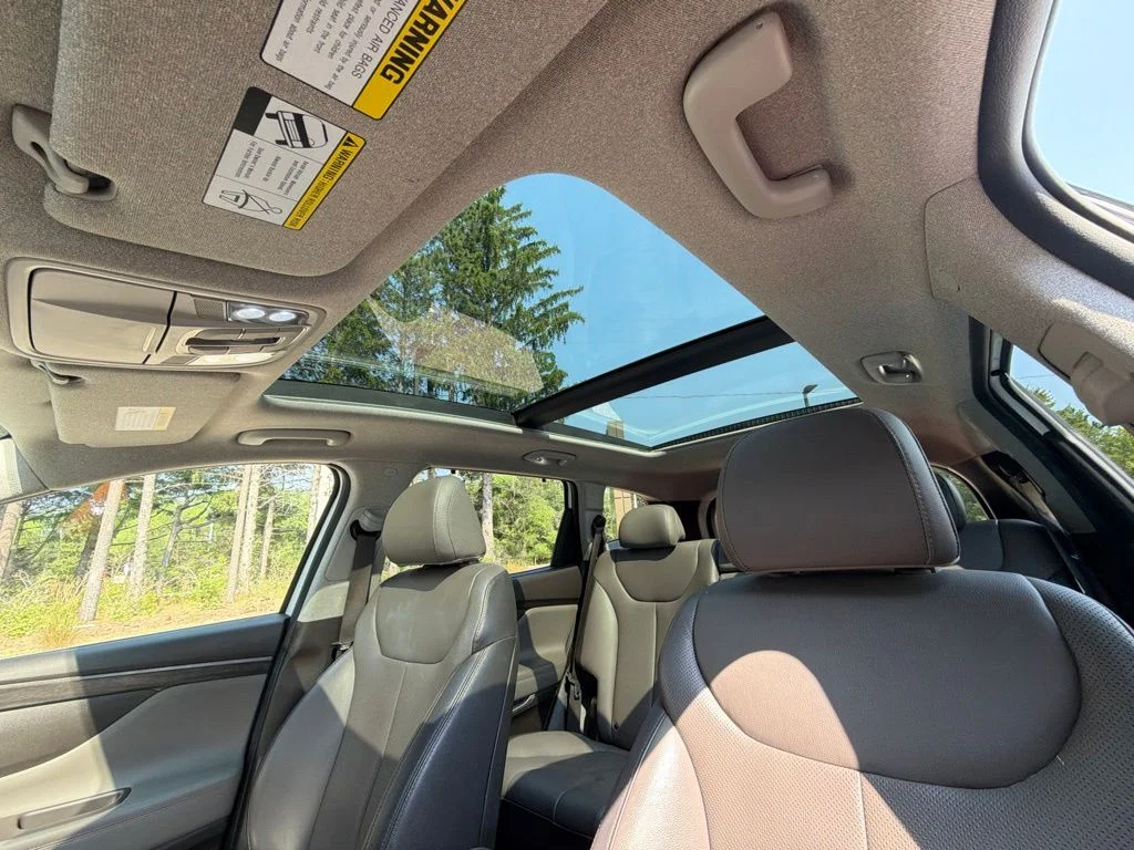 Used 2020 Quartz White Hyundai Limited image 8