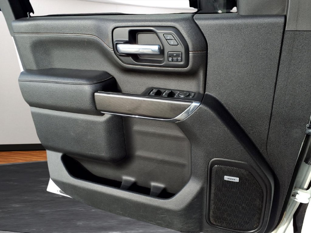 Used 2023 Summit White GMC AT4 image 13