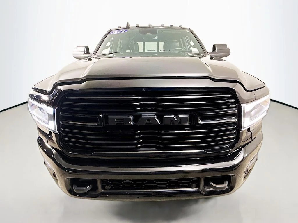 Used 2019 Diamond Black Crystal Pearlcoat Ram Laramie image 8