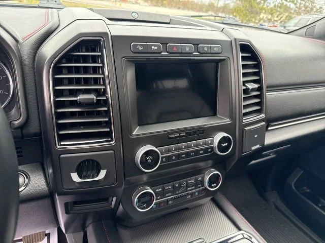 Used 2021 Gray Ford Limited image 37