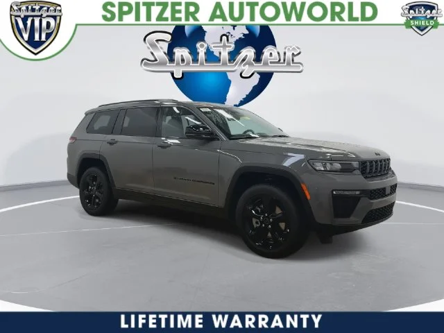 New 2027 Sting-Gray Clear-Coat Paint Jeep Limited image 4