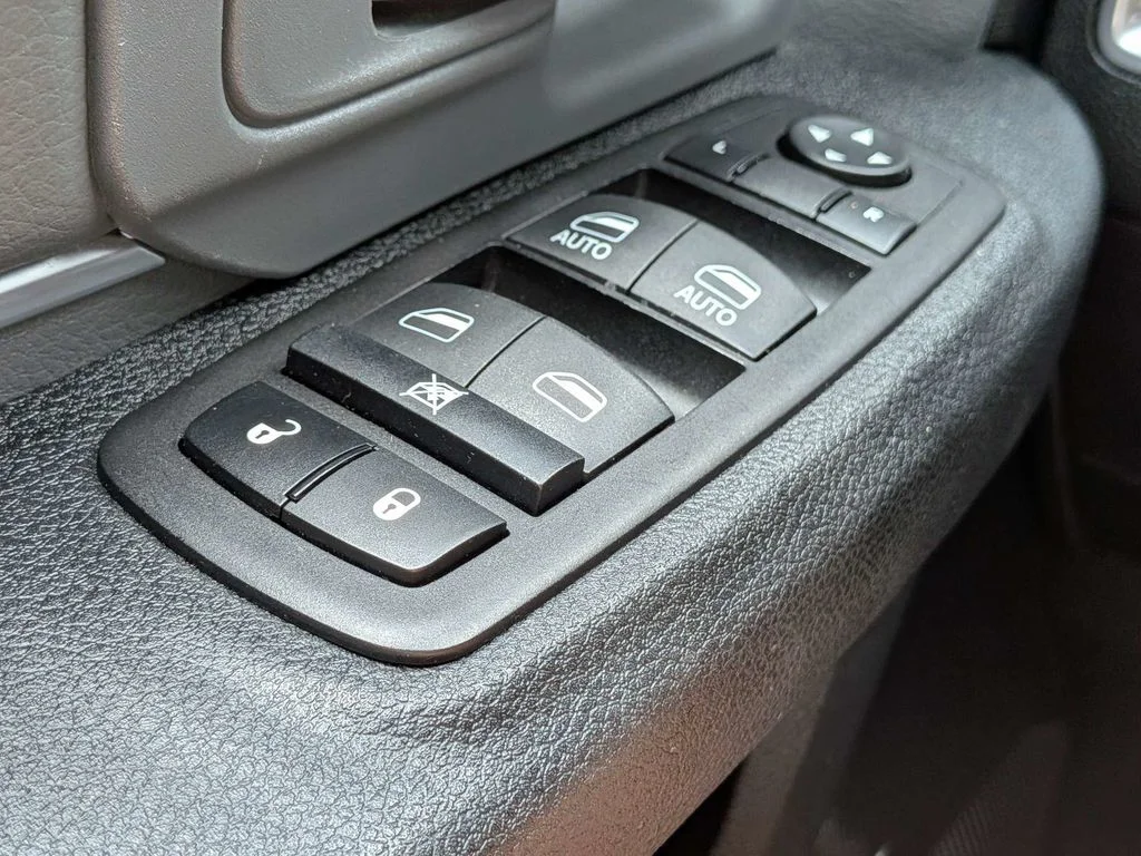 Used 2024 Gray Ram SLT image 31