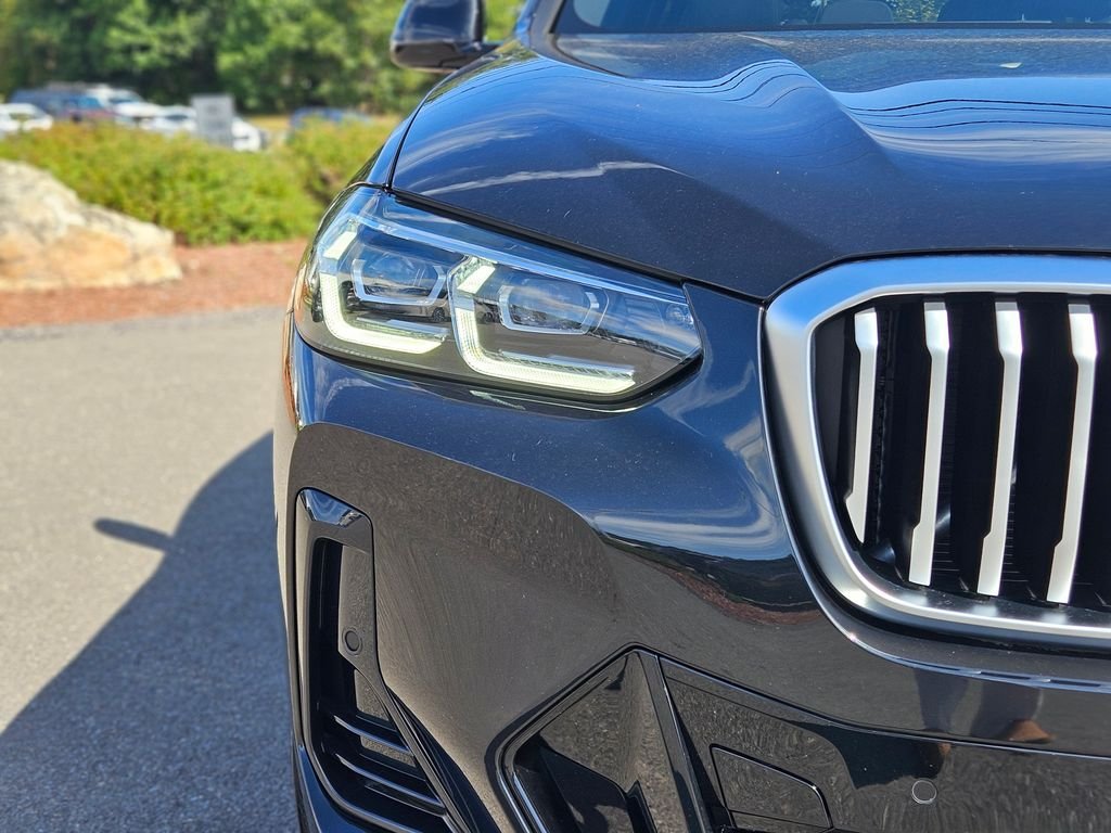 Certified Used 2023 Black Sapphire Metallic BMW xDrive30i image 9