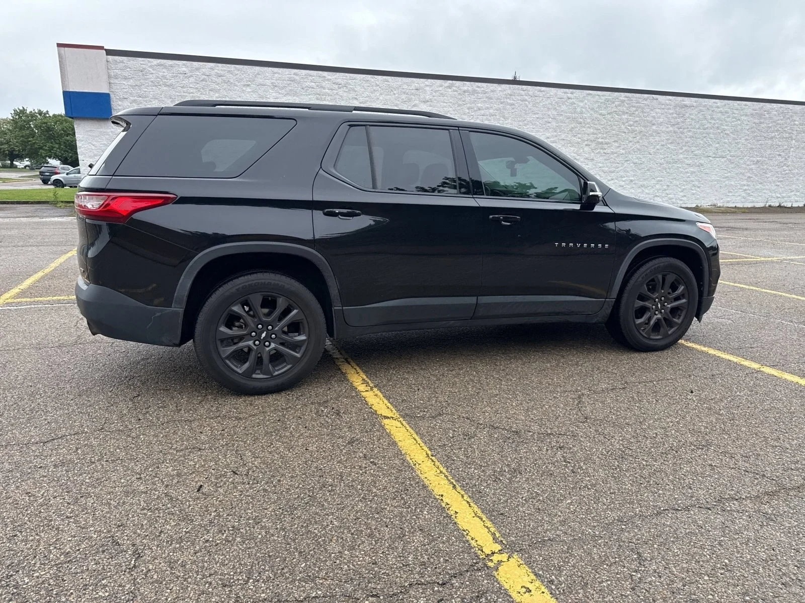 Used 2020 Mosaic Black Metallic Chevrolet RS image 22
