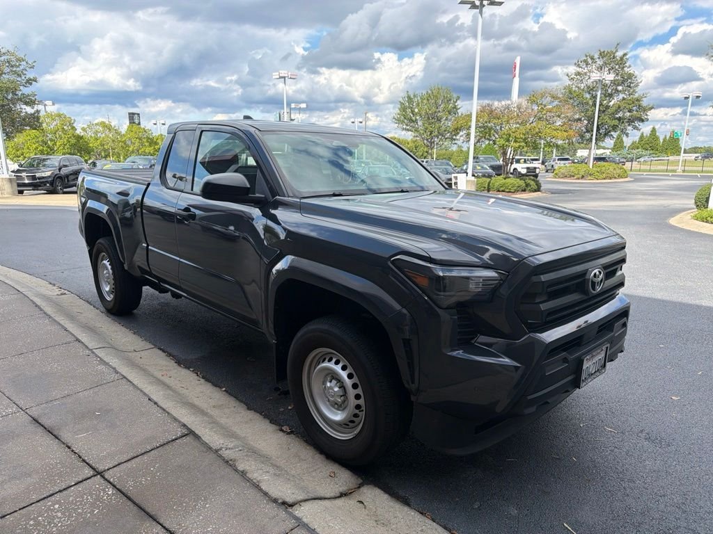 Used 2024  Toyota SR image 2