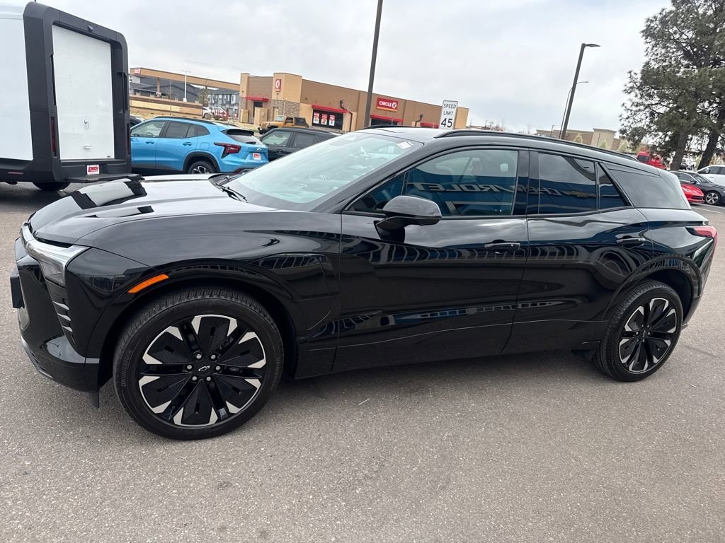 Used 2025 Chevrolet Blazer EV RS with VIN 3GNKDJRJ6SS106440 for sale in Lakewood, CO