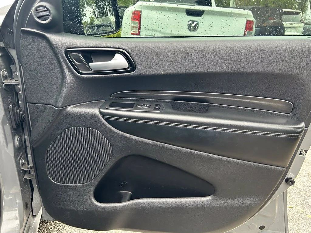 Used 2022 Gray Dodge SXT image 29