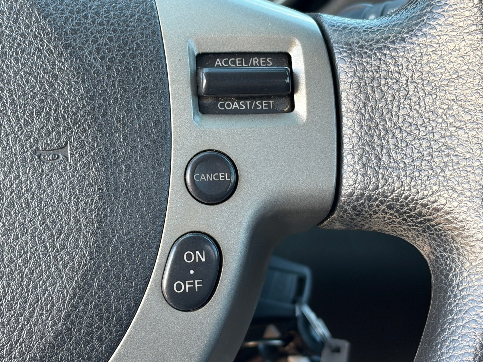 Used 2013 Red Nissan S image 20