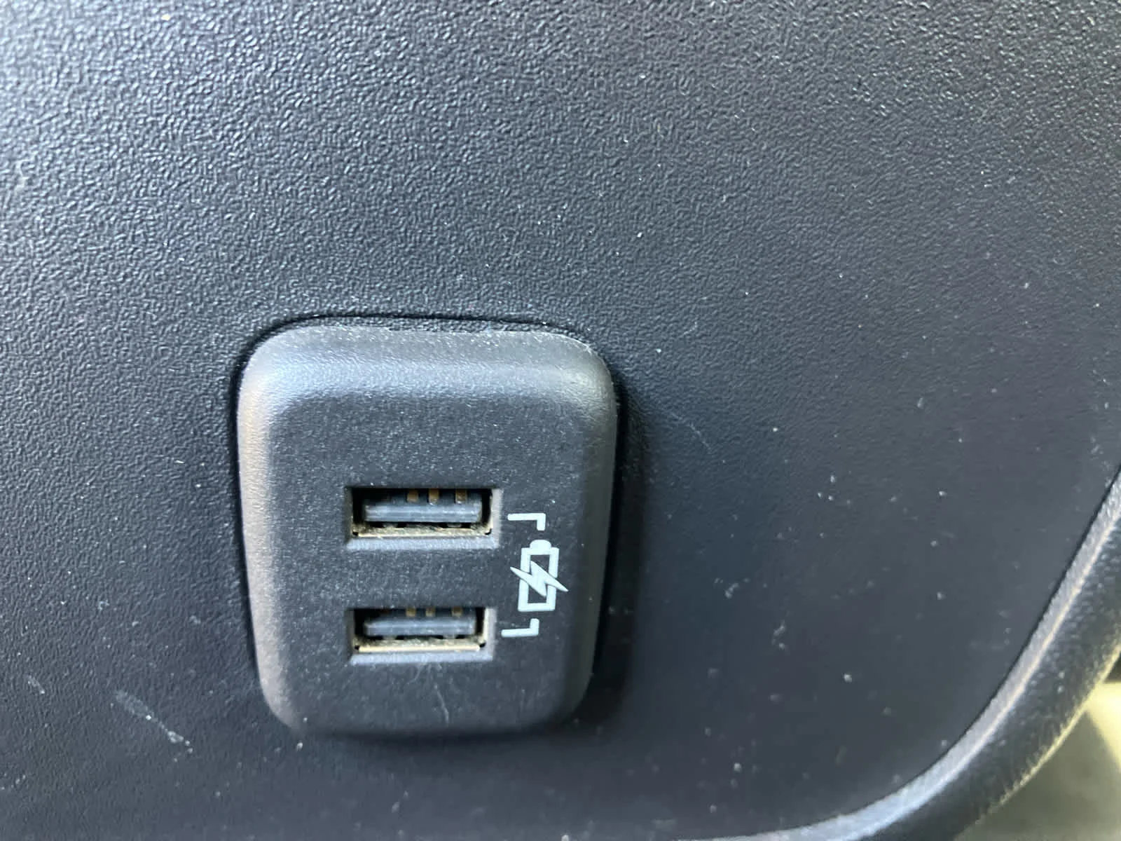 Used 2021 Silver Ice Metallic Chevrolet LT image 30