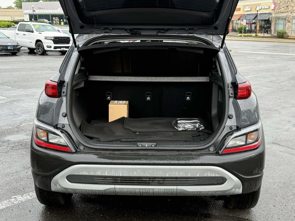 Used 2023 Gray Hyundai SEL image 32