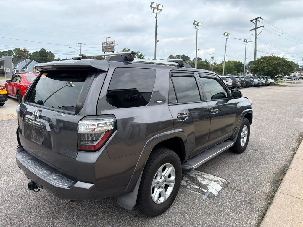 Used 2019 Gray Toyota SR5 image 6