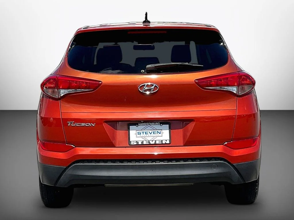 Used 2017 Orange Hyundai SE image 5