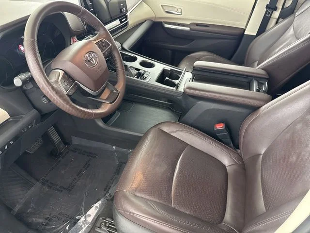 Used 2021 White Toyota Platinum image 22
