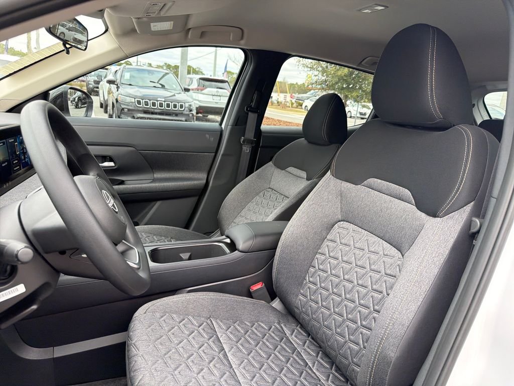 New 2026 Nissan Kicks SV 4D Sport Utility