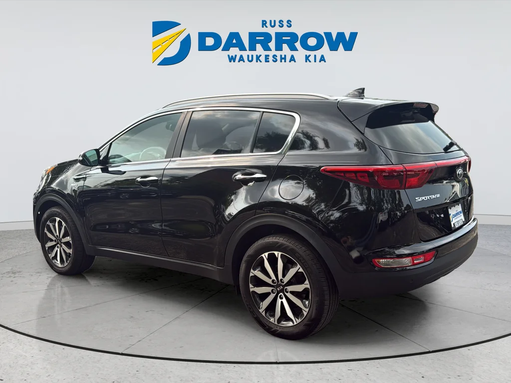 Used 2017 Red Kia EX image 3