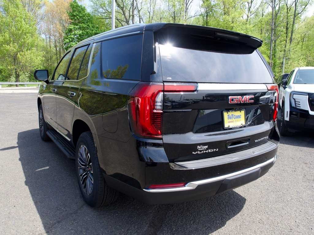 New 2026 Onyx Black GMC Elevation image 8