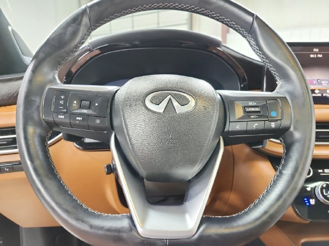 Used 2023 Black INFINITI Autograph image 26