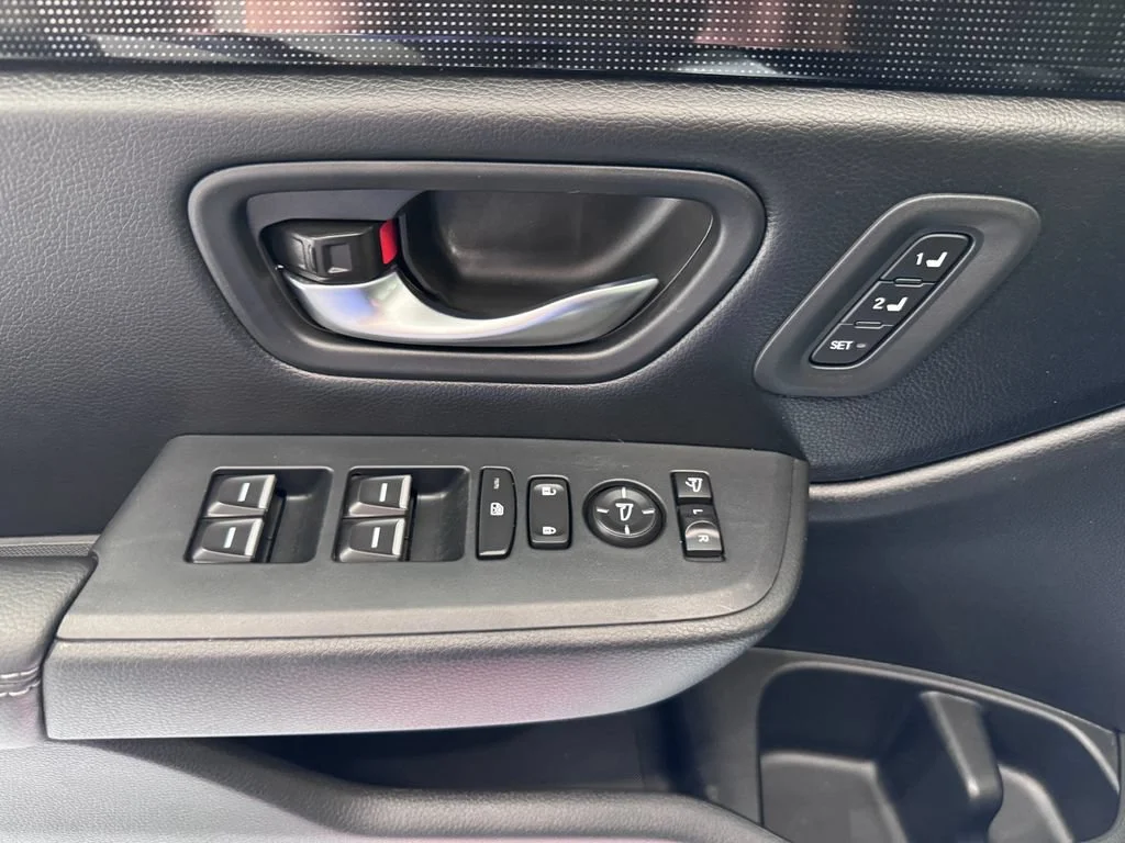 2024 Honda Pilot Elite - Photo 28