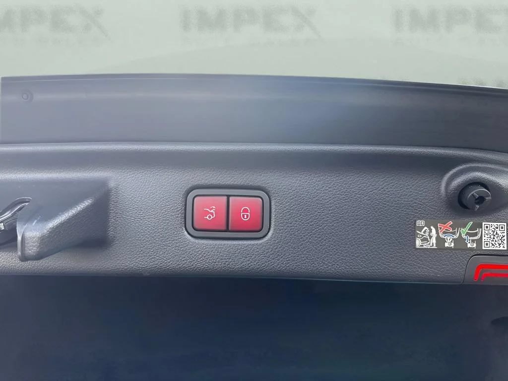 Used 2023  Mercedes-Benz S 580 image 31