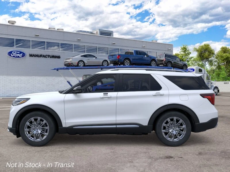 New 2026 Star White Metallic Tri-Coat Ford Platinum™ image 3