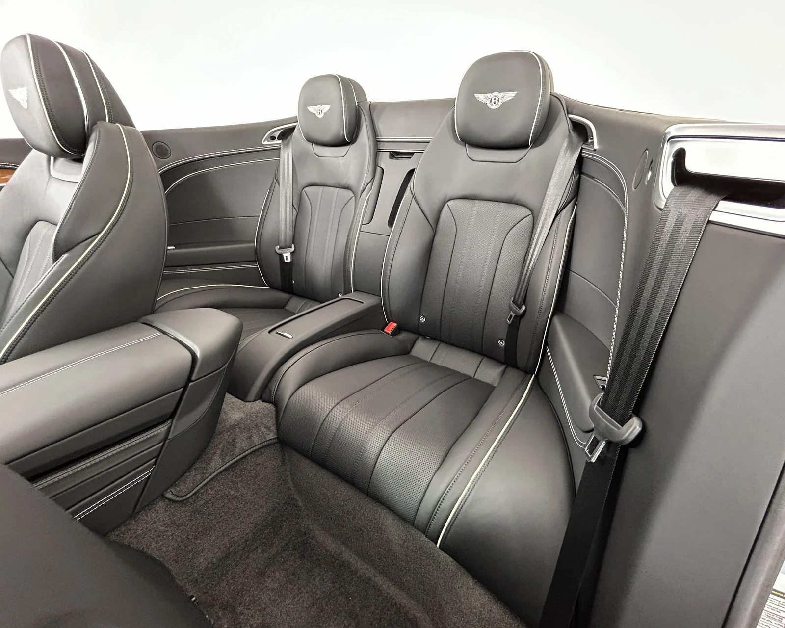 New 2026  Bentley V8 image 30