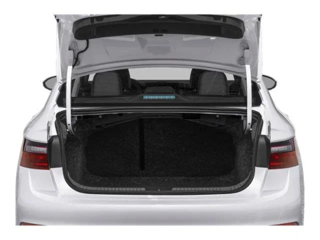 New 2027 Platinum Gray Metallic Volkswagen SE image 8